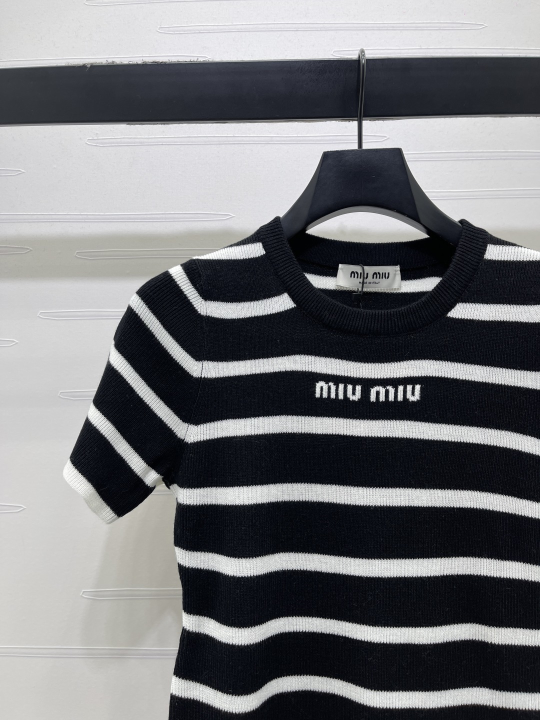 Women's short sleeves
